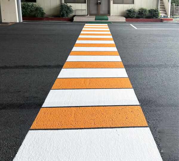 安芸区横断歩道／塗替え